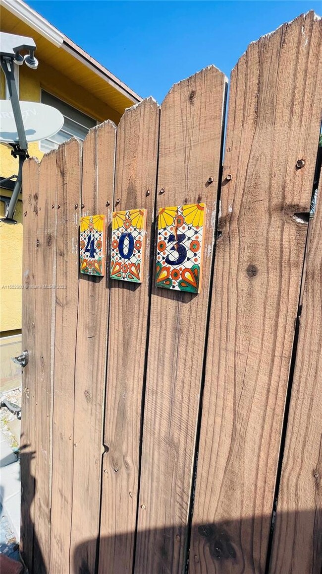 15460 SW 82nd Ln unit 403, Miami, FL 33193 - photo 2