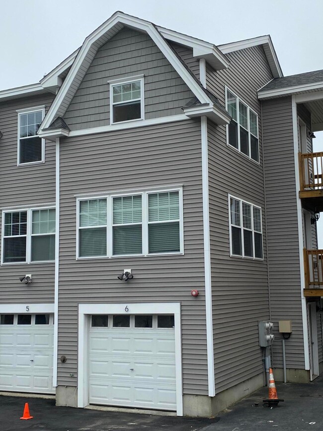 45 Post Rd unit 6, Wells, ME 04090 - photo 2