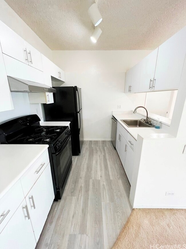 94-1265 Lumikula St unit 1, Waipahu, HI 96797 - photo 6