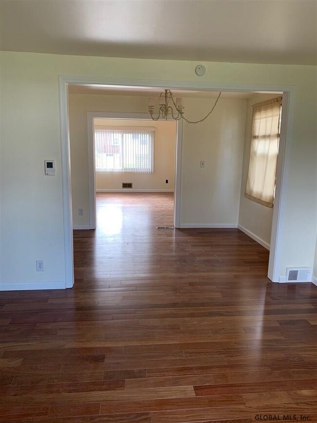 378 S Main Ave, Albany, NY 12209 - photo 6