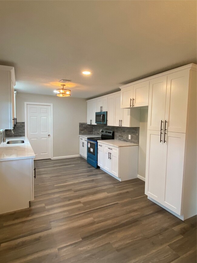 1243 County Road 677, Brazoria, TX 77422 - photo 7