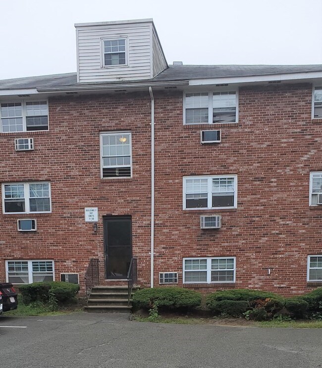 367 Hildreth St unit 26, Lowell, MA 01850 - photo 3