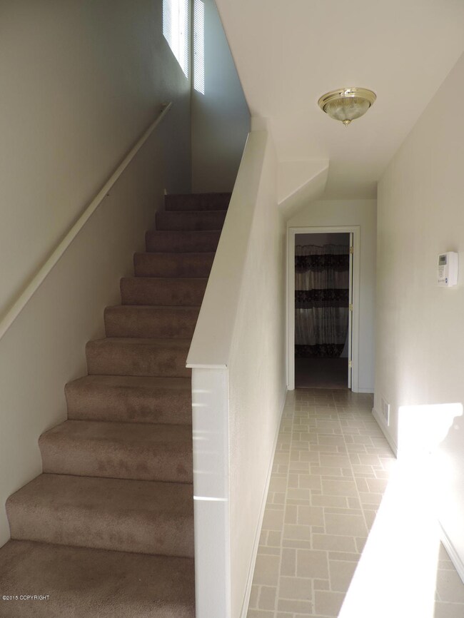 003-entryway