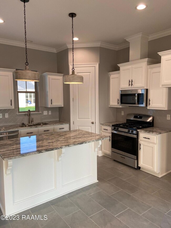 3FC3C35E-8E08-4479-8BF1-2046F39CFCA0