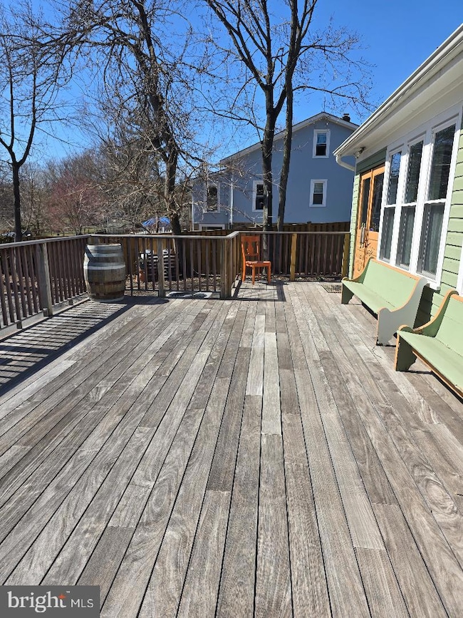 6 W Loudoun St, Round Hill, VA 20141 - photo 2