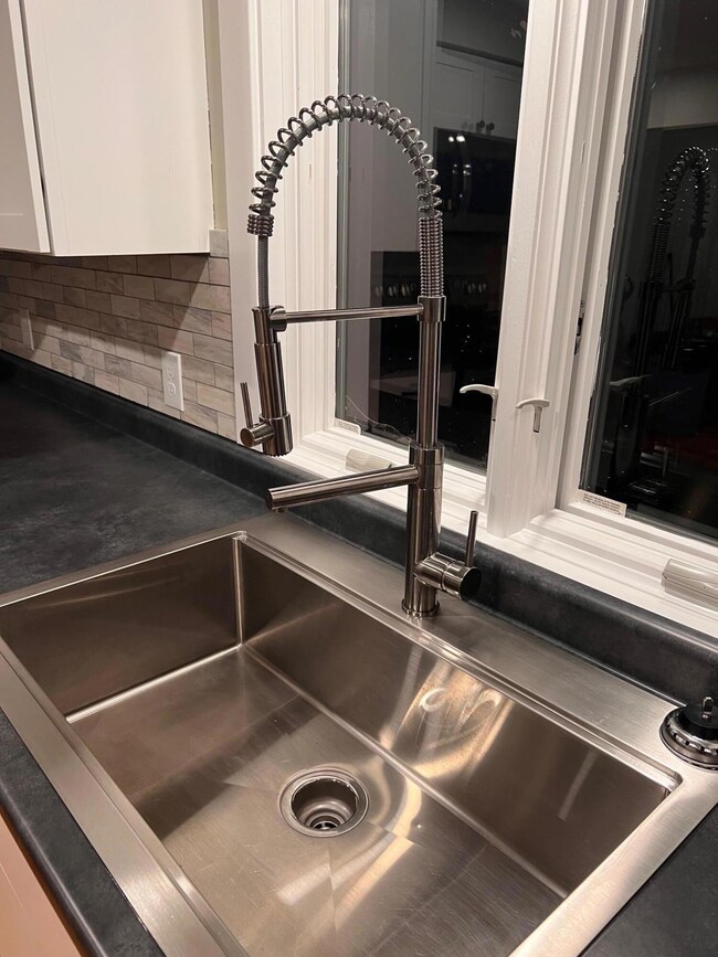 10 Lamothe Ave, Biddeford, ME 04005 - photo 4