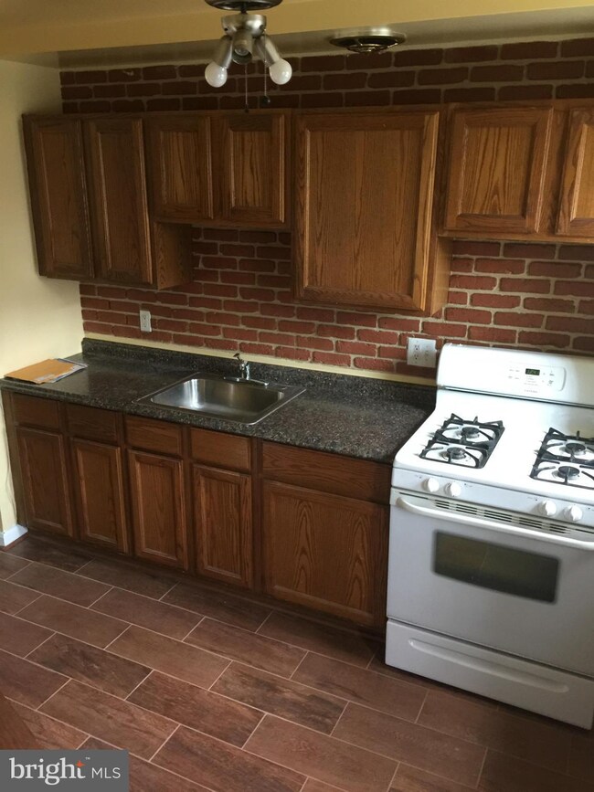 1022 Boyd St, Baltimore, MD 21223 - photo 4