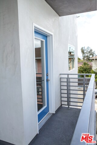 4632 W 18th St unit 1/2, Los Angeles, CA 90019 - photo 2