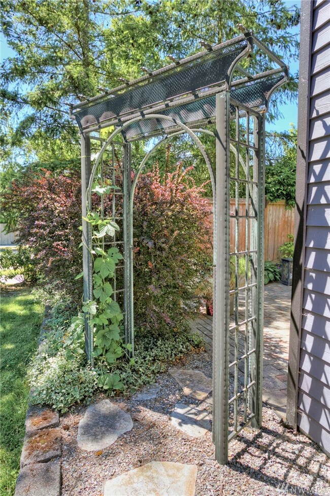 907 183rd Place SE, Bothell, WA 98012 - photo 2