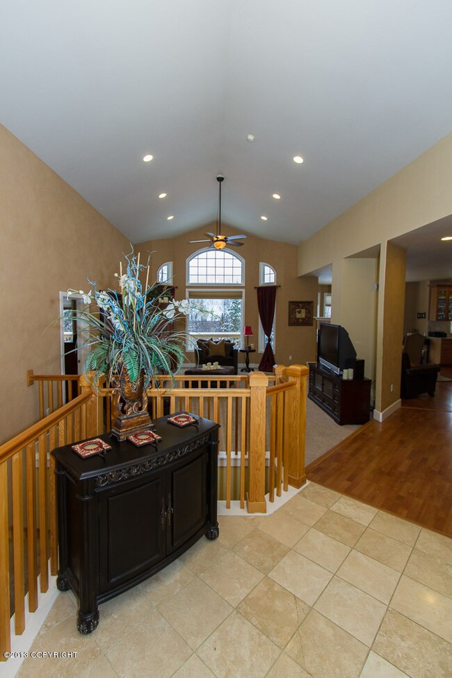 Entry w Travertine Tile Floors