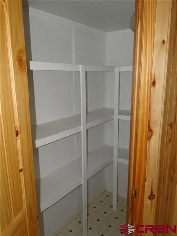 Kitchen pantry