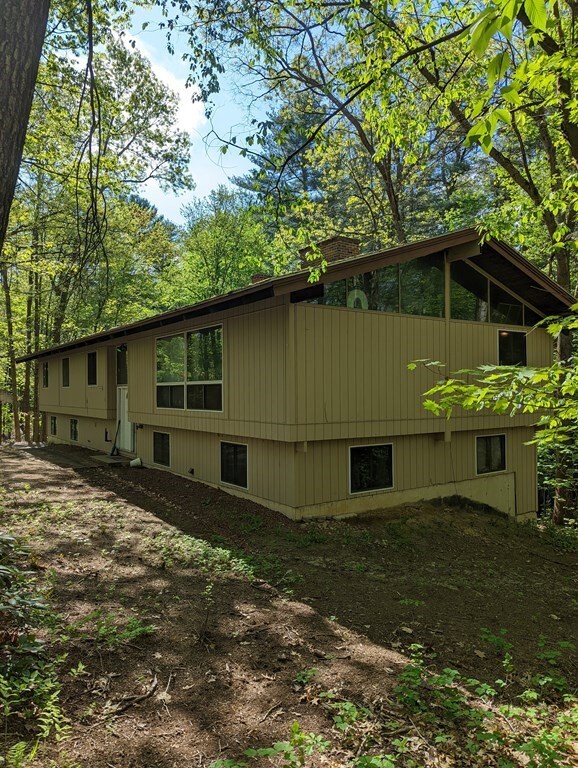 83 Morgan Cir, Amherst, MA 01002 - photo 2