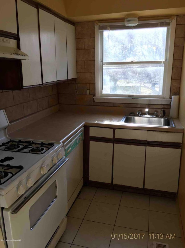 213 Main St unit 6, Keansburg, NJ 07734 - photo 4