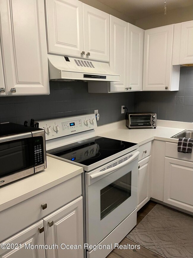 15 Pheasant Meadow Kitchen 4