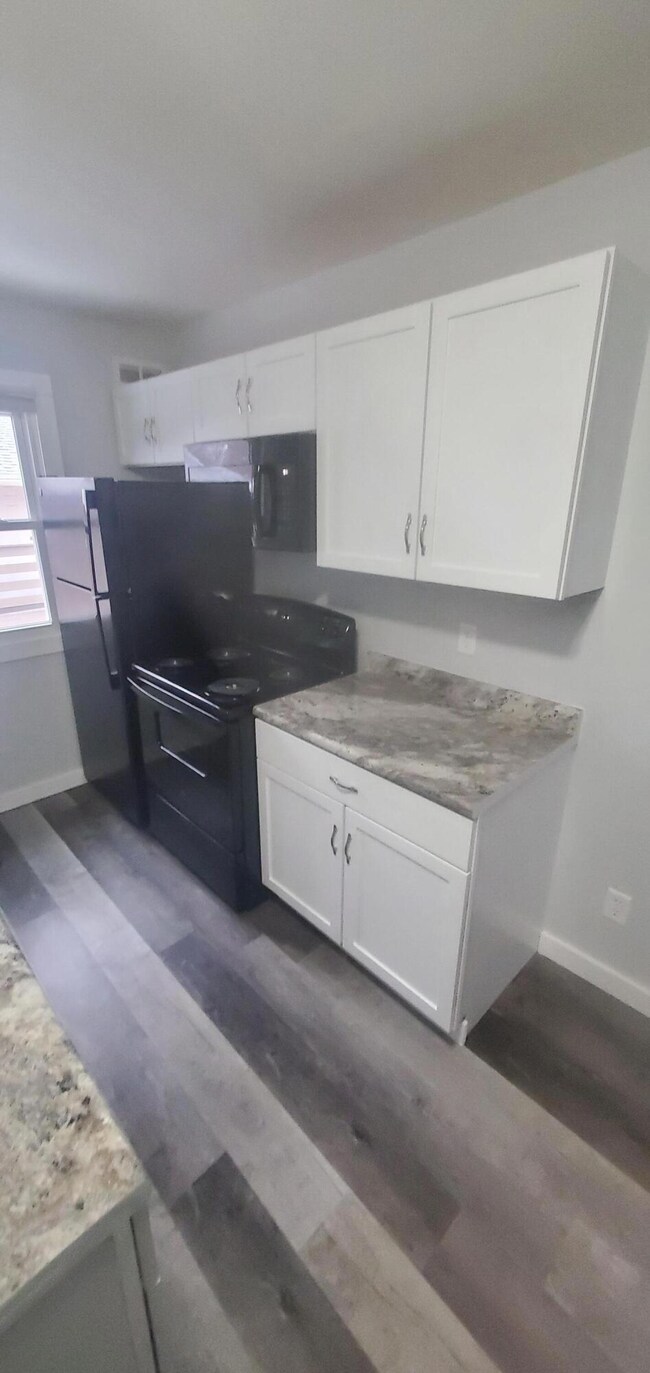 1321 4th St S, La Crosse, WI 54601 - photo 5