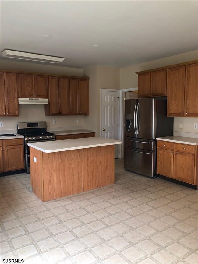 213 E Kennedy Dr, Egg Harbor Township, NJ 08234 - photo 7