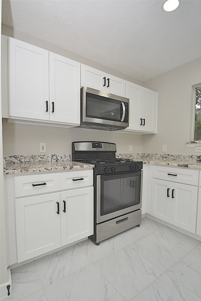 631 Aweigh Dr, Crosby, TX 77532 - photo 4