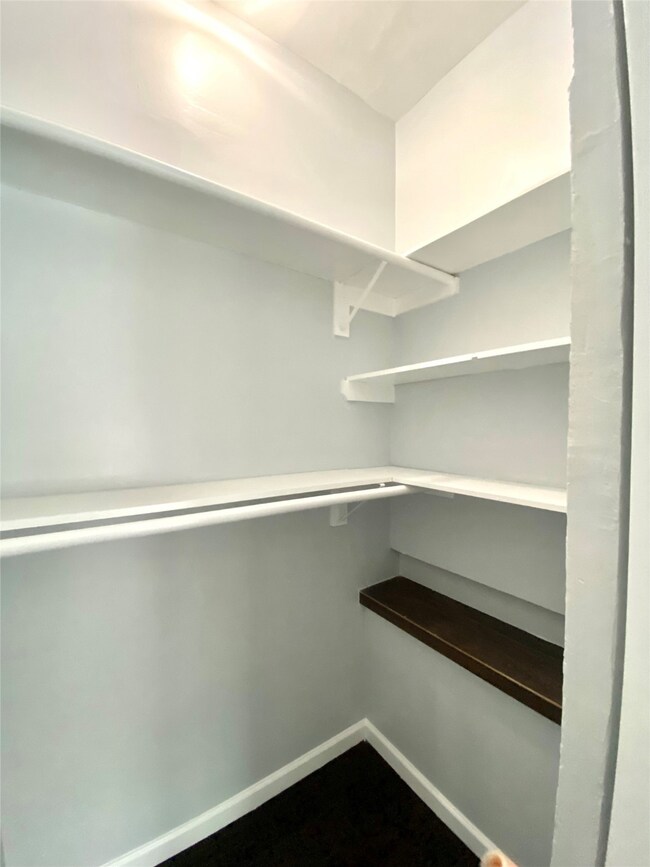 845 Columbia St, Houston, TX 77007 - photo 6