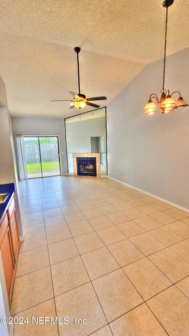 5135 Indian Lakes Ct unit 3, Jacksonville, FL 32210 - photo 7
