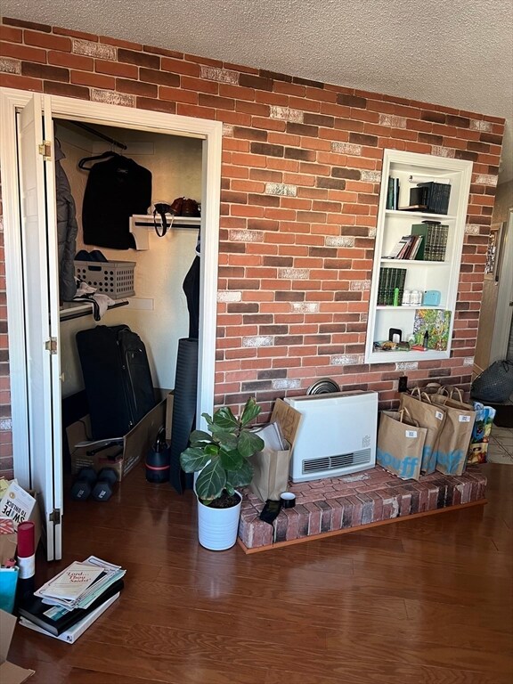 801 E 5th St unit 2, Boston, MA 02127 - photo 4