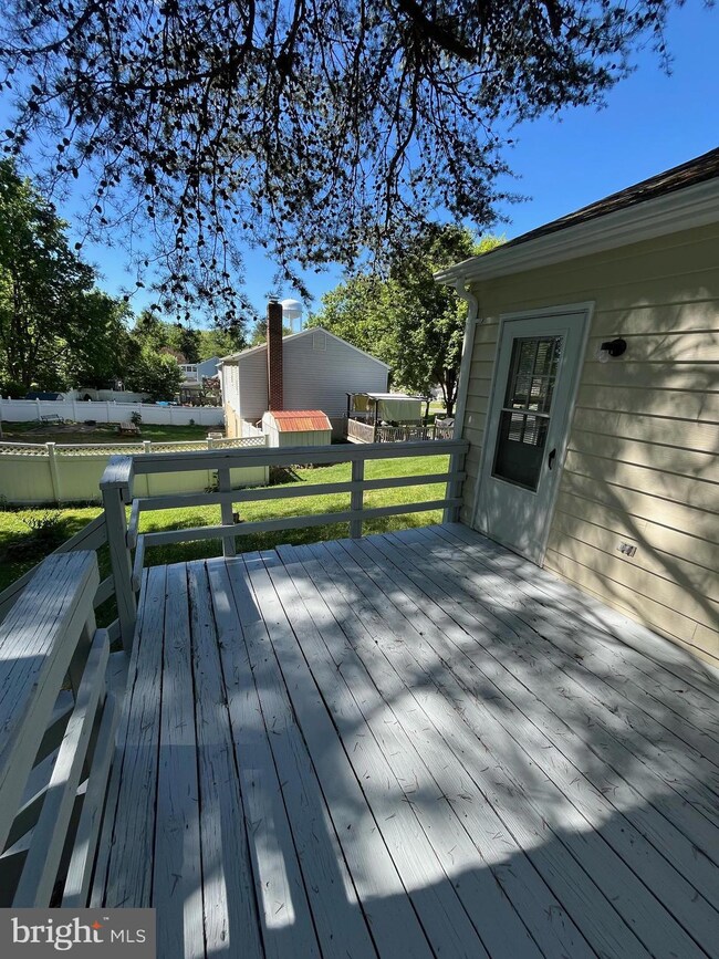 7013 Soulier Ln, Fredericksburg, VA 22407 - photo 5