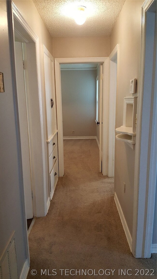 unlisted-address, Tulsa, OK 74105 - photo 4