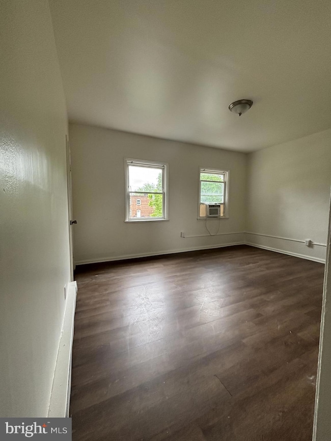 611 Maude Ave, Brooklyn, MD 21225 - photo 6