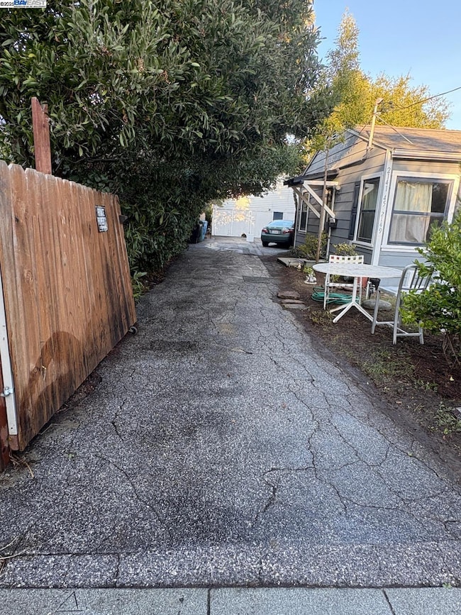 2145 Columbia St, Palo Alto, CA 94306 - photo 5