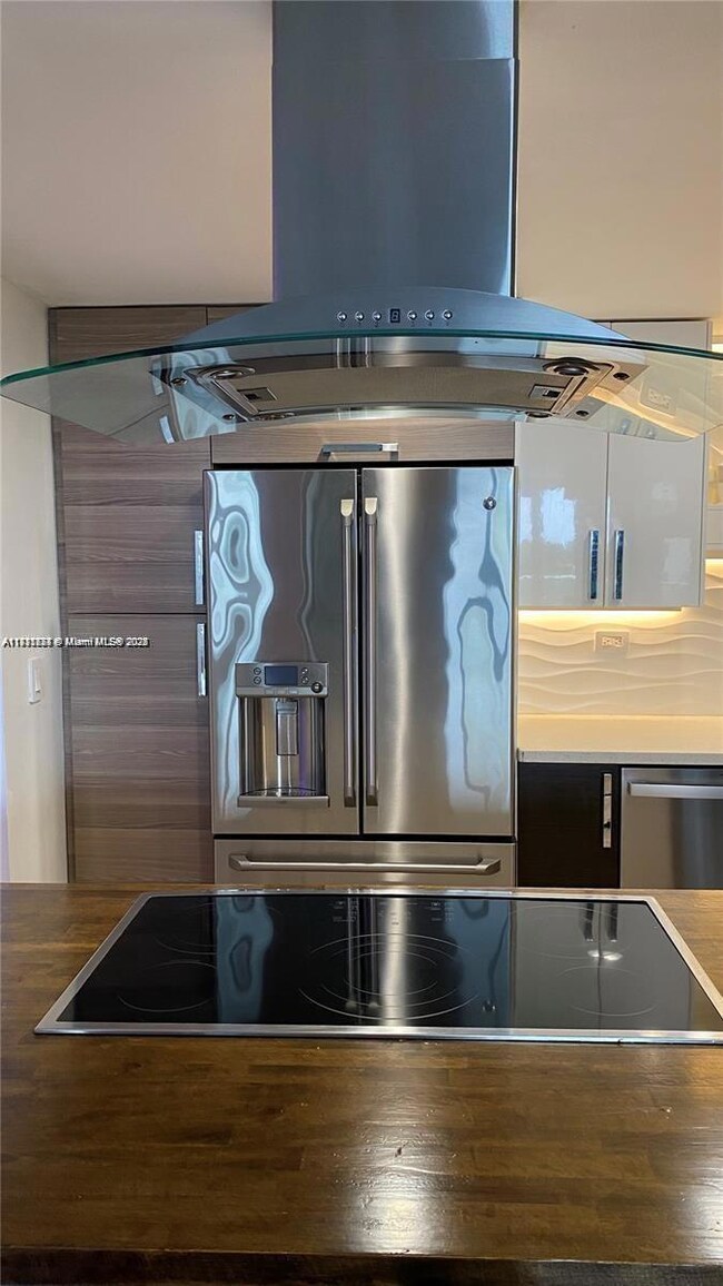 Oceanview Condominium unit 424, Sunny Isles Beach, FL 33160 - photo 5