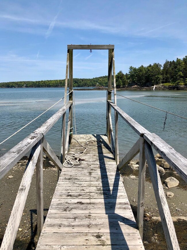 Dock