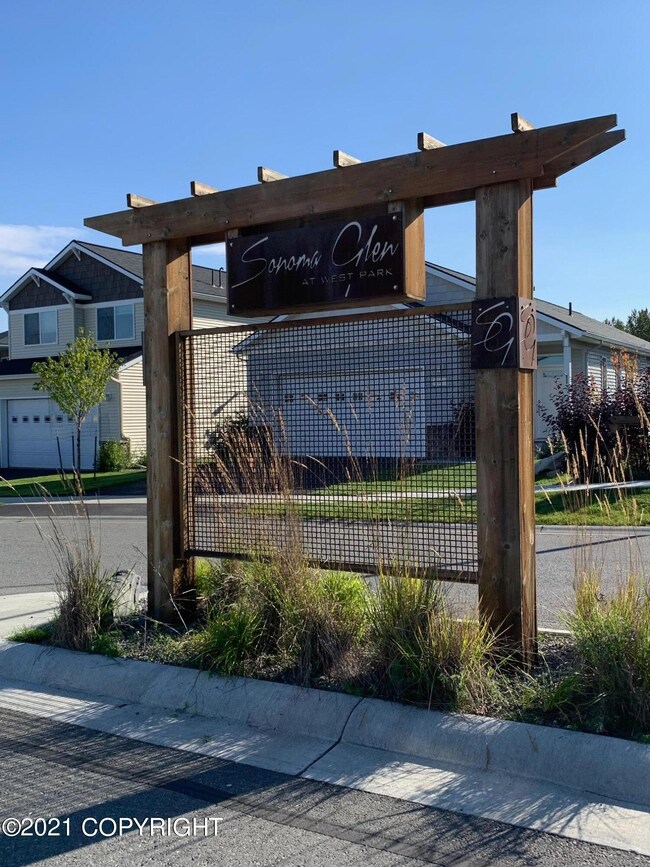 Sonoma Glen Sign