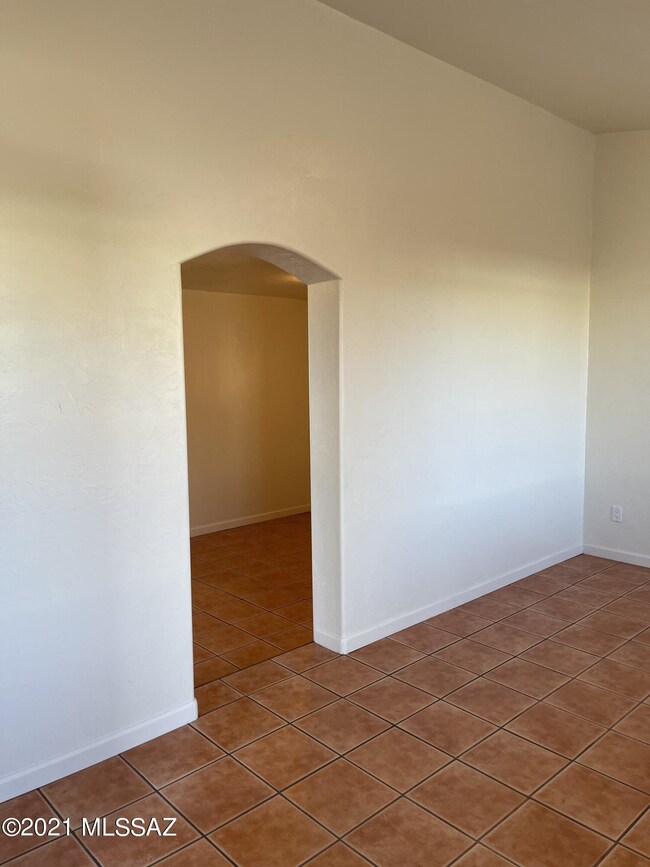 3311 Very Roomy