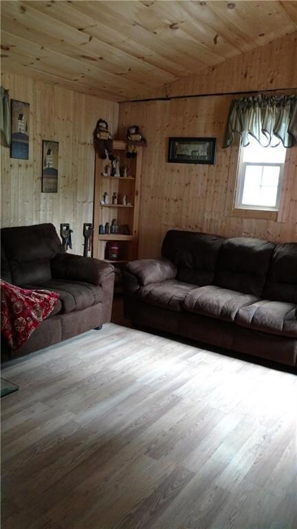 17 Hillcrest Ave, Millinocket, ME 04462 - photo 6