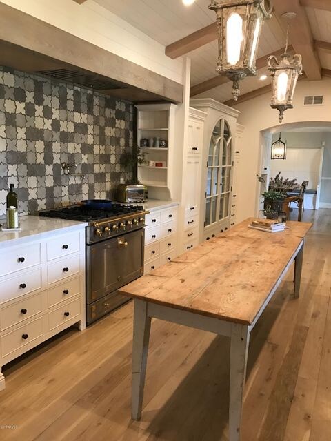 Kitchen 1