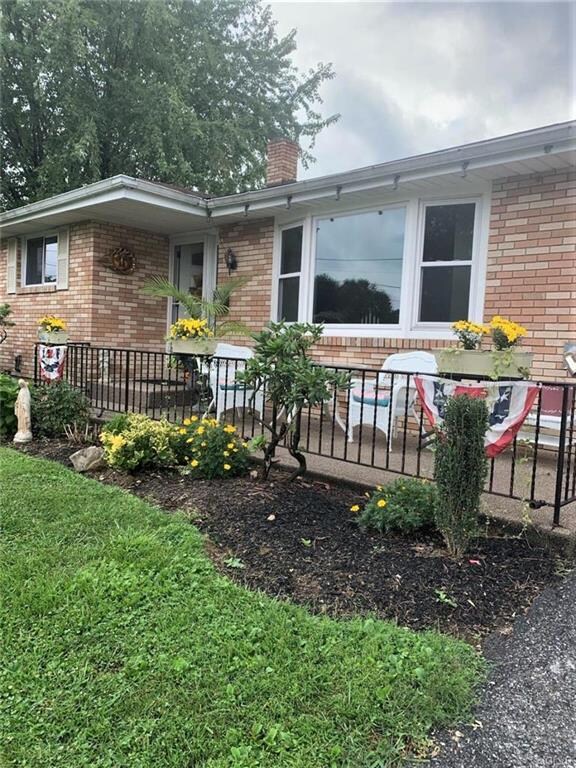 5172 Dewey St, Whitehall, PA 18052 - photo 2