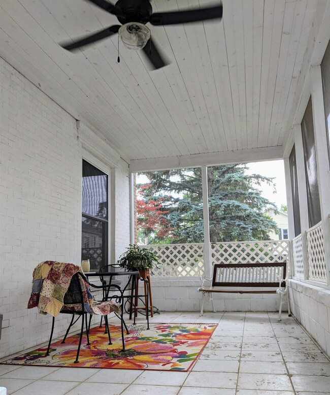 424 W Washington St, Bluffton, IN 46714 - photo 5