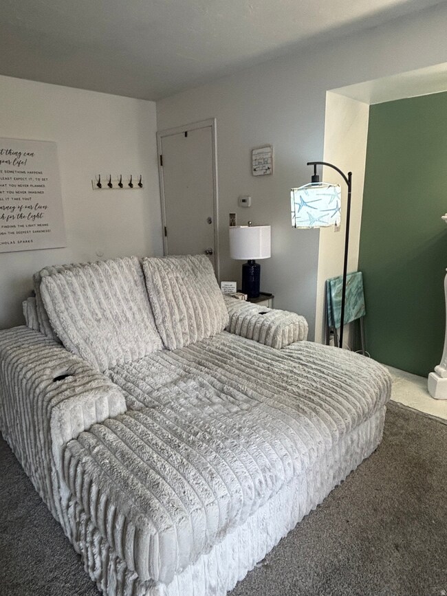 460 E Creekside Cir unit B, Murray, UT 84107 - photo 4