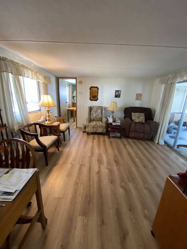 1856 Gangway Loop unit 285, Ruskin, FL 33570 - photo 3