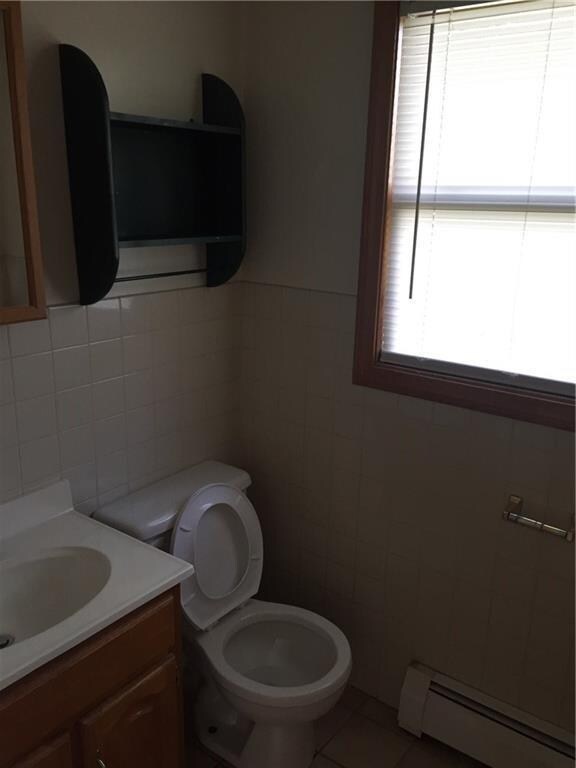 664 Charles St, Fall River, MA 02724 - photo 5