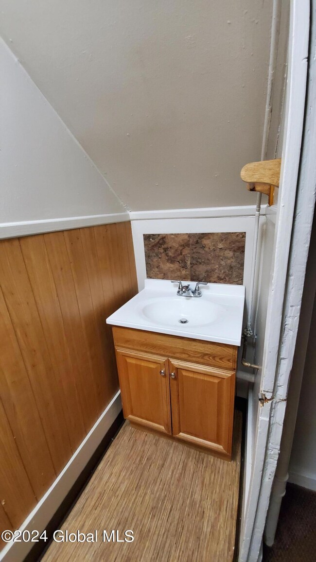 461 State St unit B, Albany, NY 12203 - photo 7