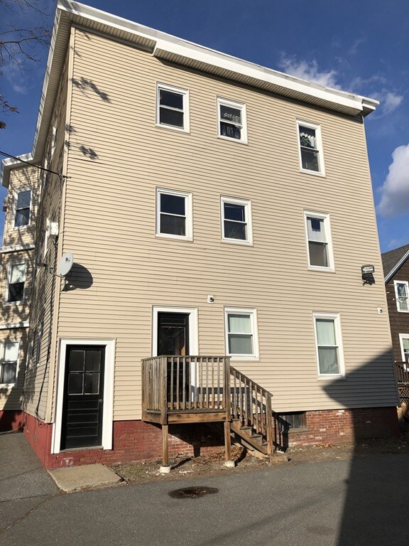 104 Lewis St unit 4, Lynn, MA 01902 - photo 2