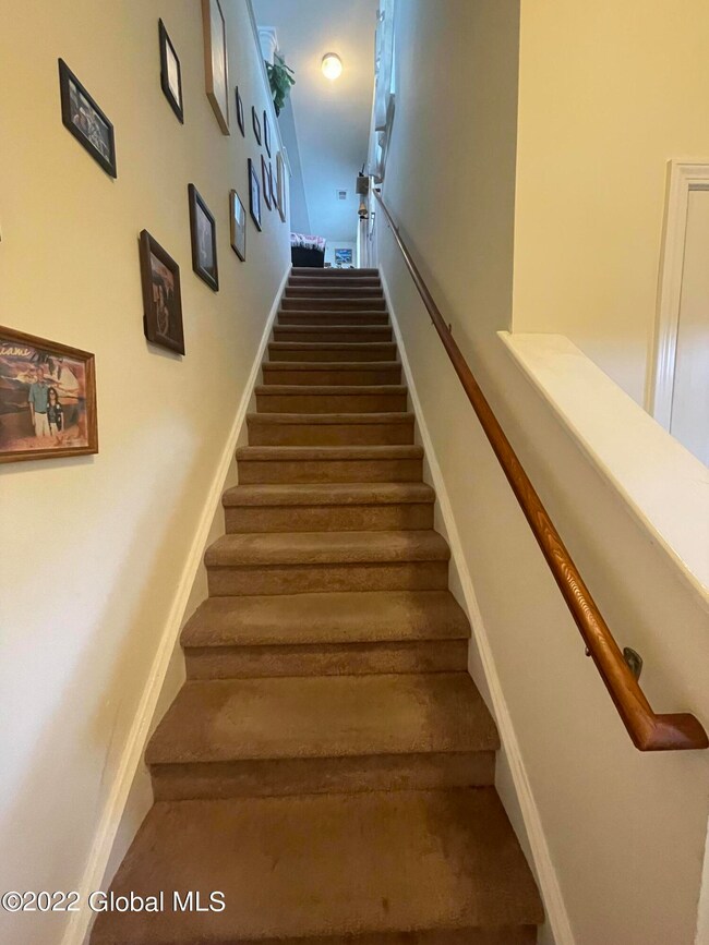 15 Kempton Place unit 1, Saratoga, NY 12866 - photo 7