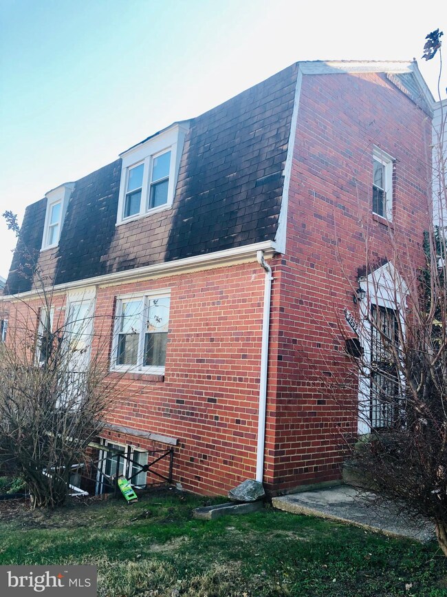 3803 26th Ave unit 11, Temple Hills, MD 20748 - photo 2