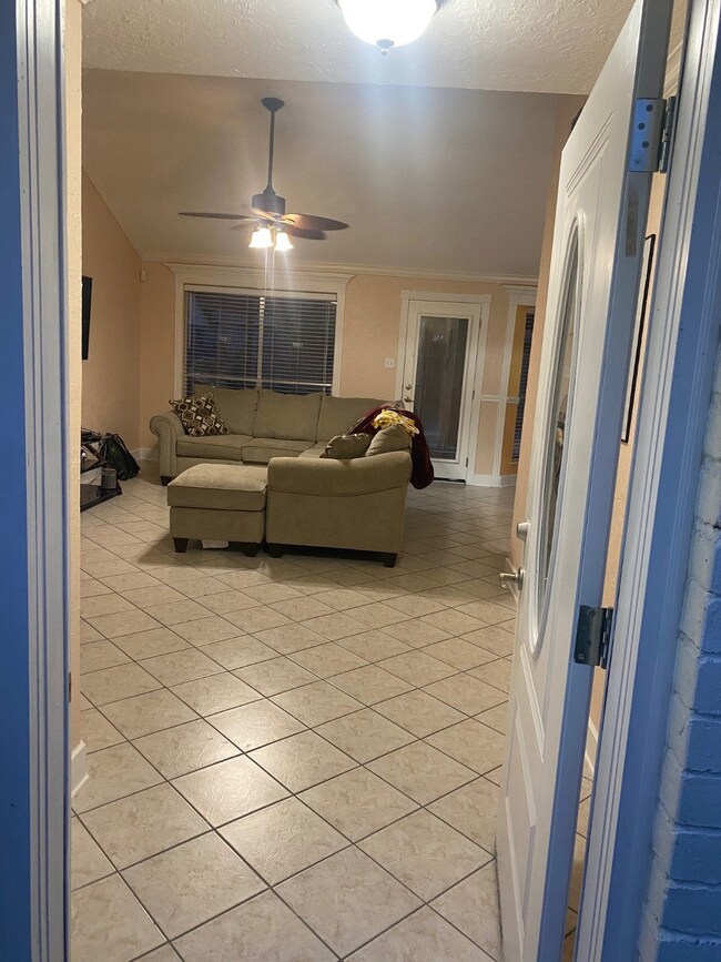 7607 Weatherhill Ln, Houston, TX 77041 - photo 4