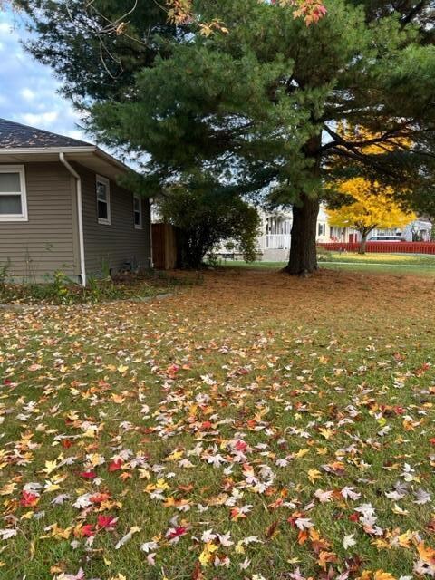 4498 Amesbury Rd, Columbus, OH 43227 - photo 4