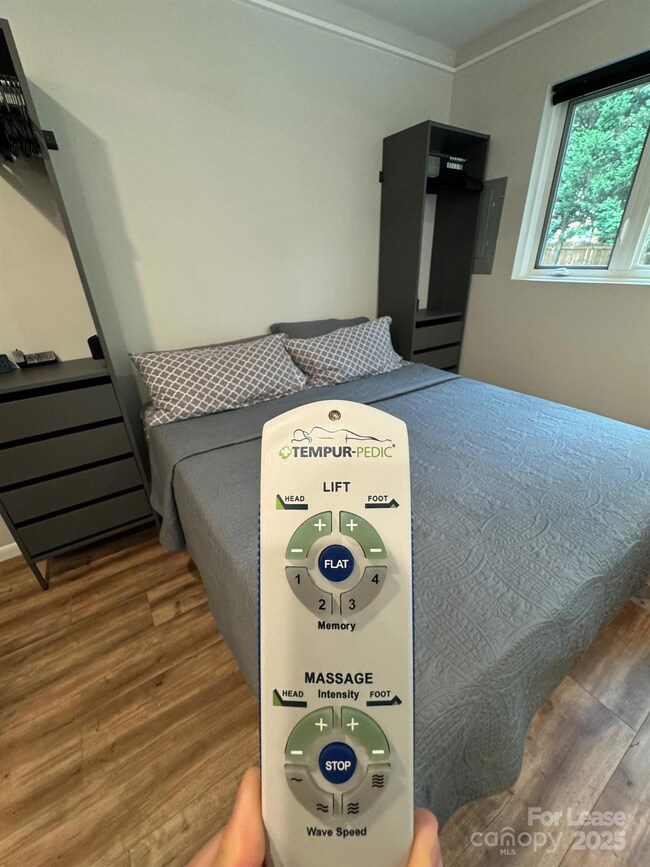 716 E Woodlawn Rd, Charlotte, NC 28209 - photo 7