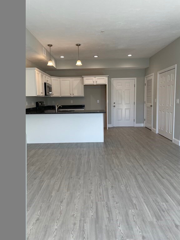 815 Bedford St unit 11, Whitman, MA 02382 - photo 4