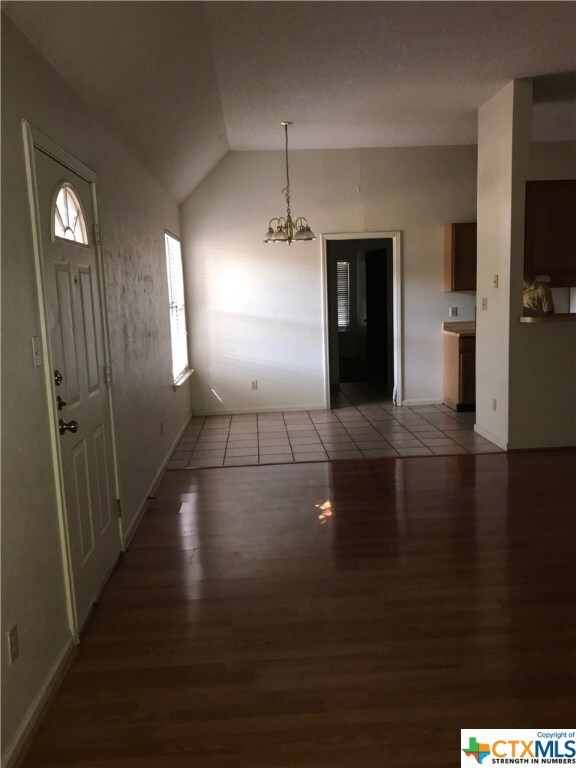 1303 N Bishop St unit 1305, San Marcos, TX 78666 - photo 3