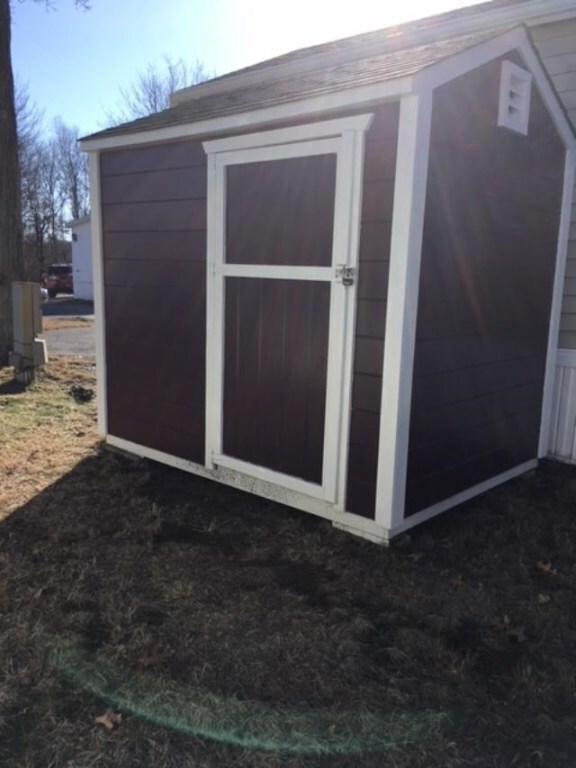 747 Forest Park, Middletown, RI 02842 - photo 2