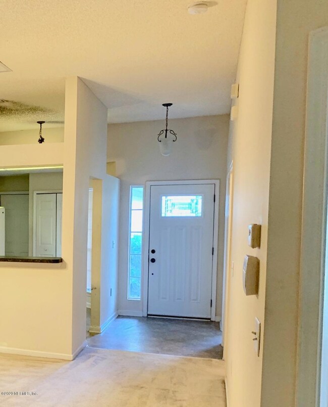 6428 Hannah Stables Dr, Jacksonville, FL 32244 - photo 2